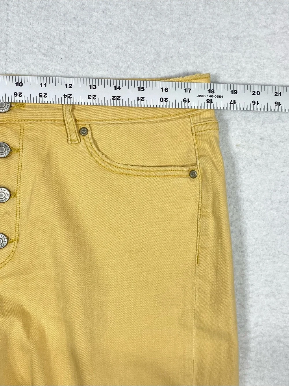 Sonoma Button Fly Denim Shorts Womens 14 Mustard Yellow High Rise Raw Hem Casual